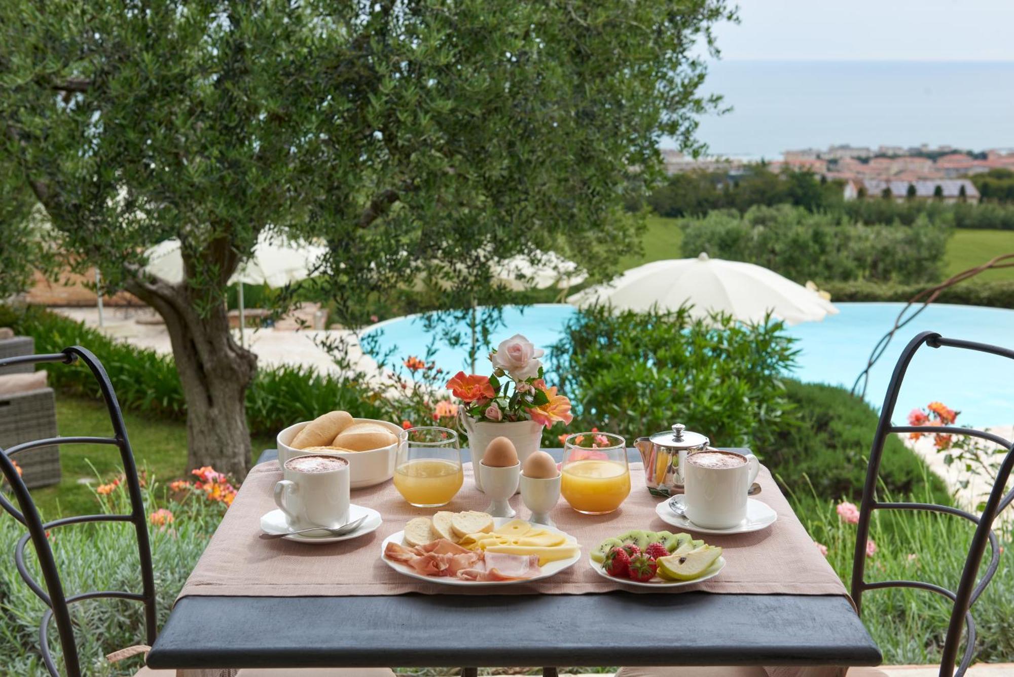 Pamperduto Country Resort Порто-Потенца-Пичена Экстерьер фото