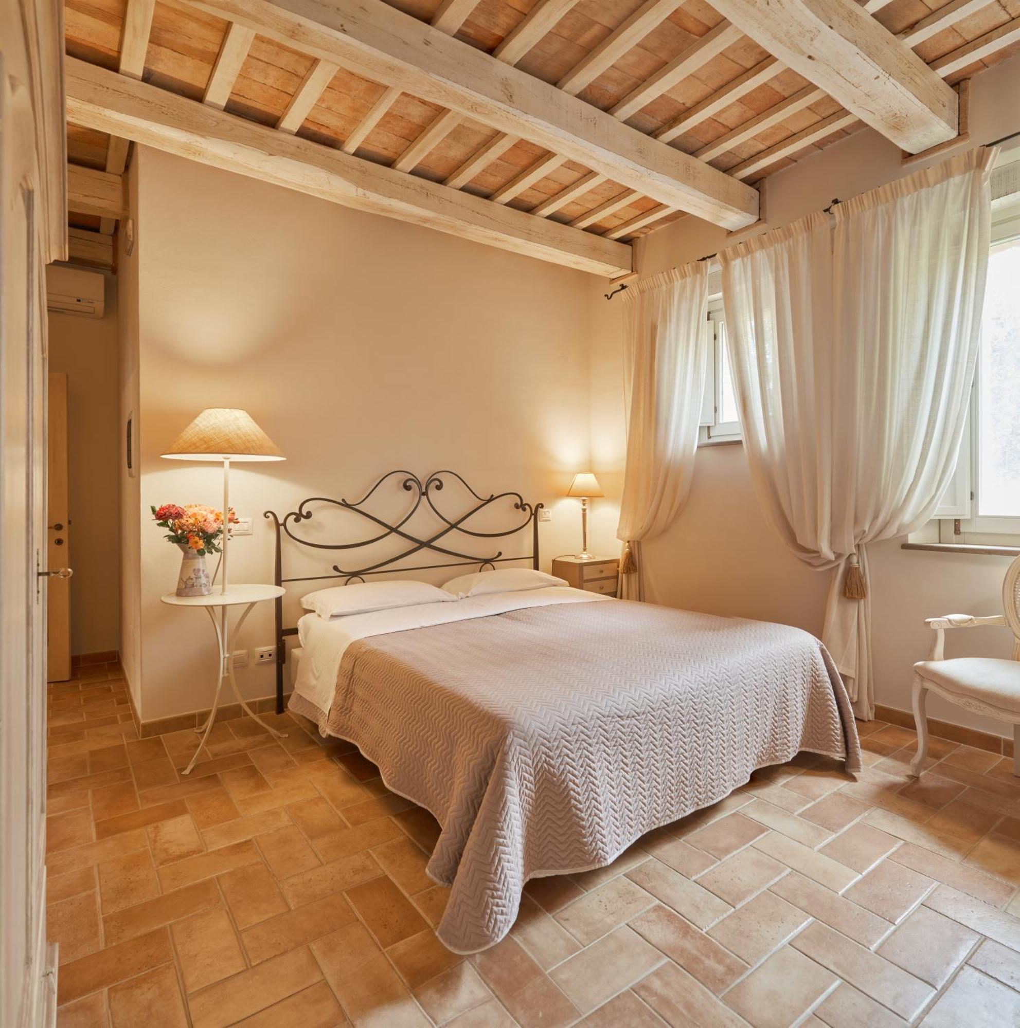 Pamperduto Country Resort Порто-Потенца-Пичена Экстерьер фото